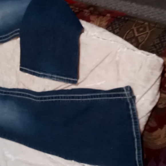 Vanity Jeans - Picture 7 of 13